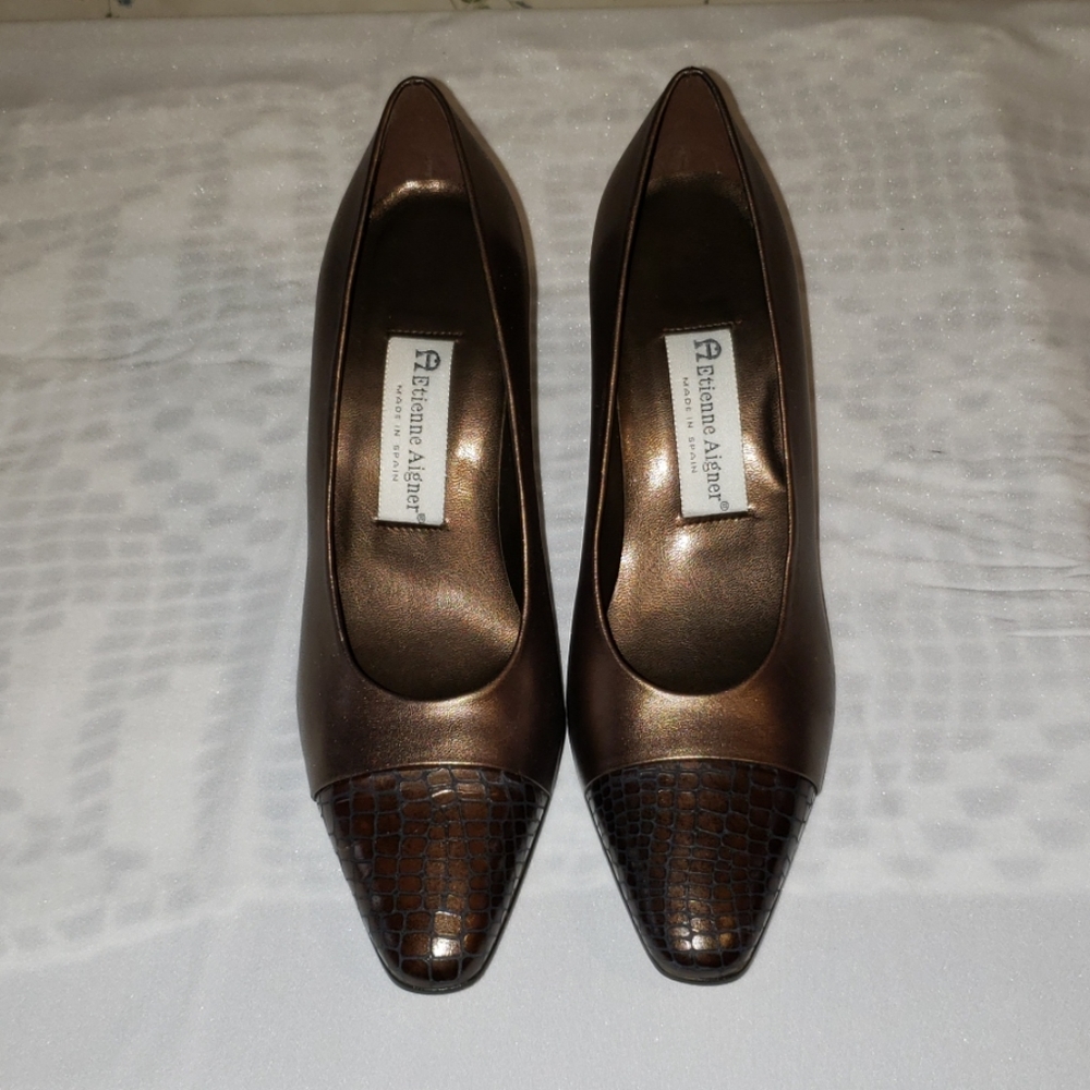 Etienne Aigner leather heels